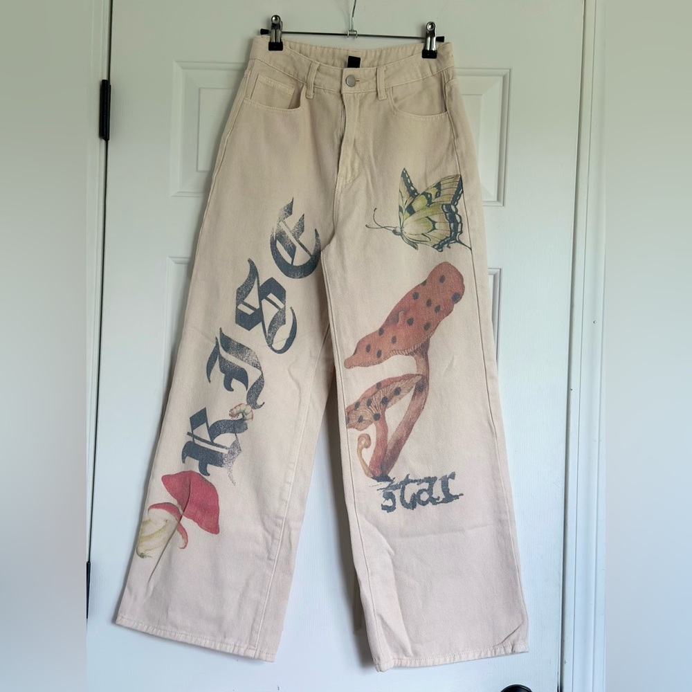 Cider Cream Flare Jeans with Red Artistic Flair